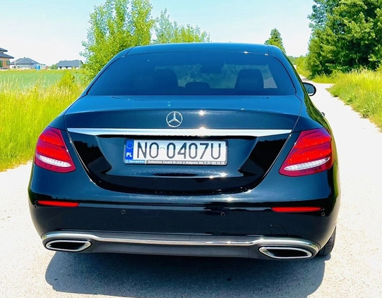 Mercedes-Benz Klasa E cena 125000 przebieg: 124000, rok produkcji 2017 z Bodzentyn małe 92